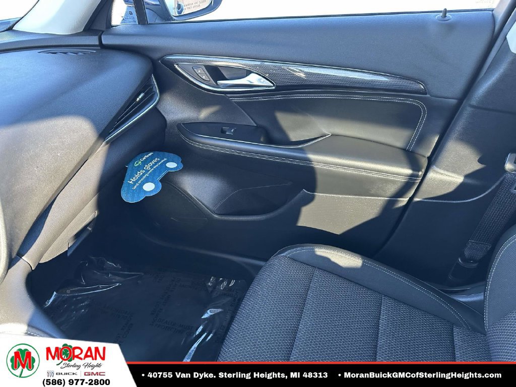 Certified 2022 Buick Envision Preferred FWD image 30