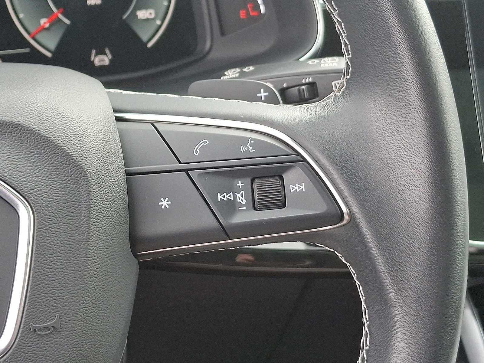 Used 2025 Audi Q7 3.0T Premium Plus image 24