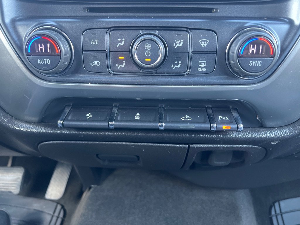 Used 2018 Chevrolet Silverado 1500 LT w/ All Star Edition image 26