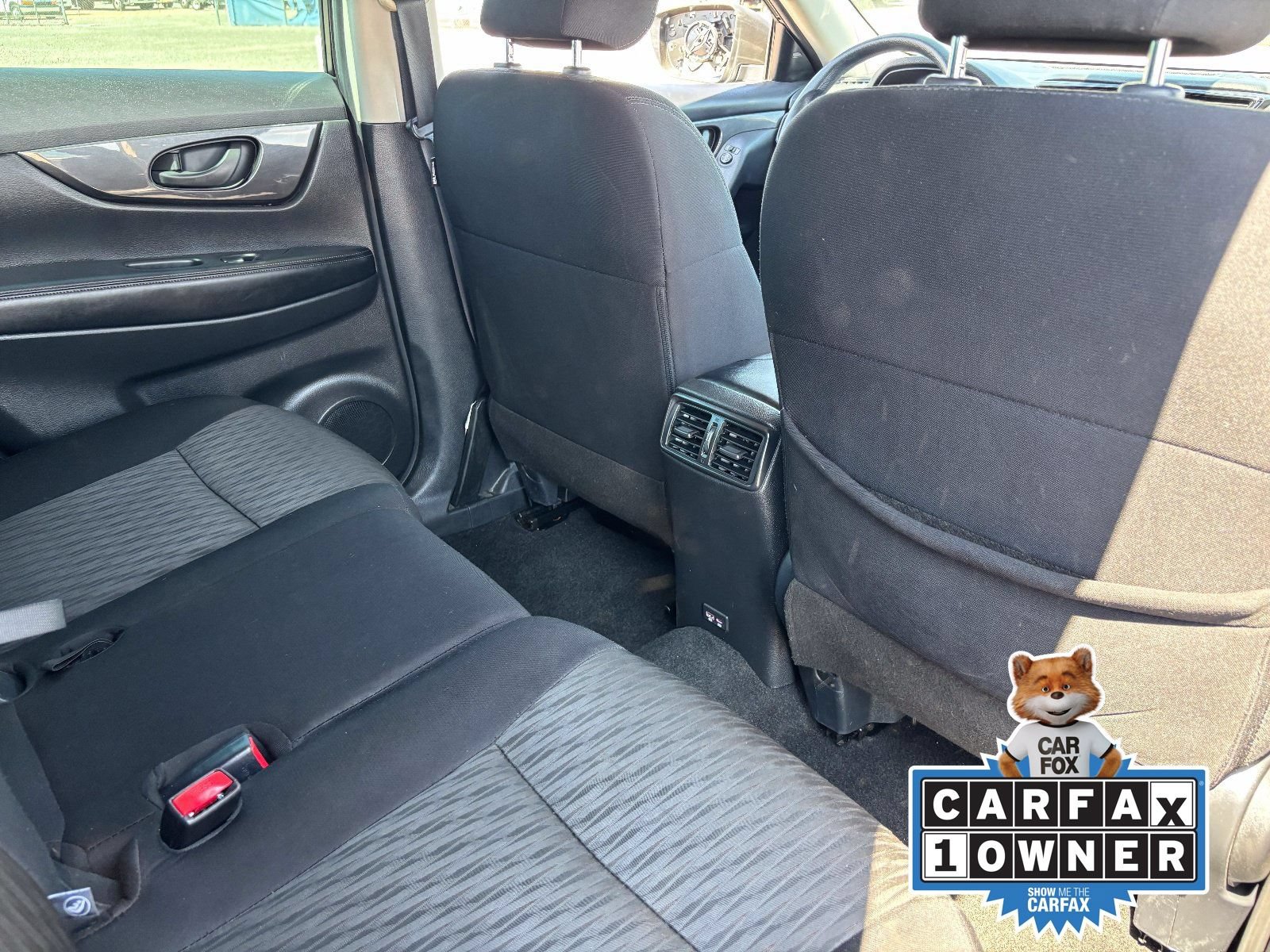 Used 2020 Nissan Rogue S FWD image 13