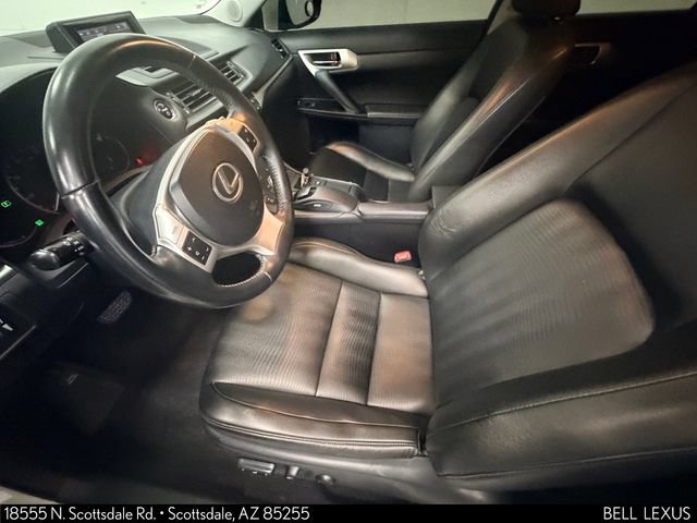 Used 2013 Lexus CT 200h w/ Premium Pkg w/Navigation FWD image 15