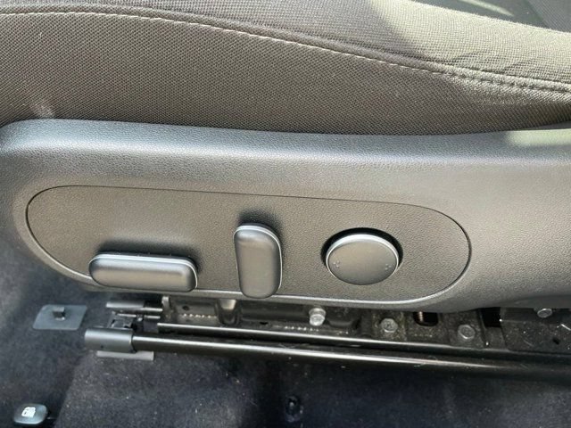 Used 2024 Hyundai Kona SEL AWD/4WD image 8