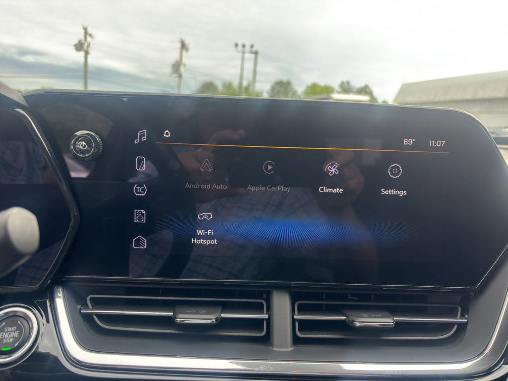 Used 2025 Chevrolet Trax RS w/ Driver Confidence Package FWD image 15