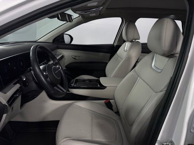 Used 2025 Hyundai Tucson Limited image 15