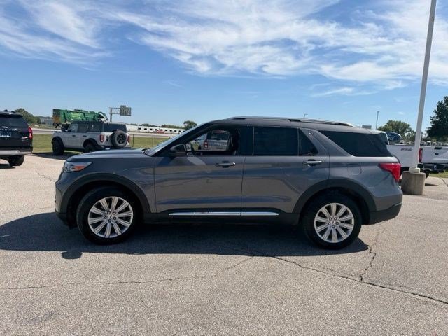 Used 2024 Ford Explorer Limited w/ Limited Technology Package AWD/4WD image 9