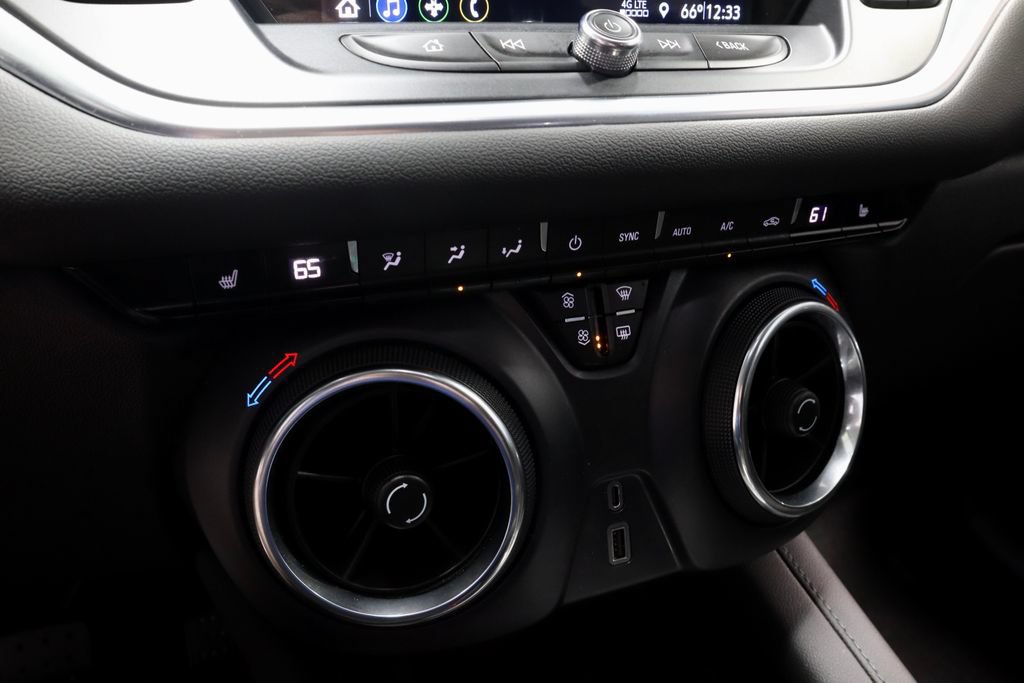 Used 2019 Chevrolet Blazer LT AWD/4WD image 33