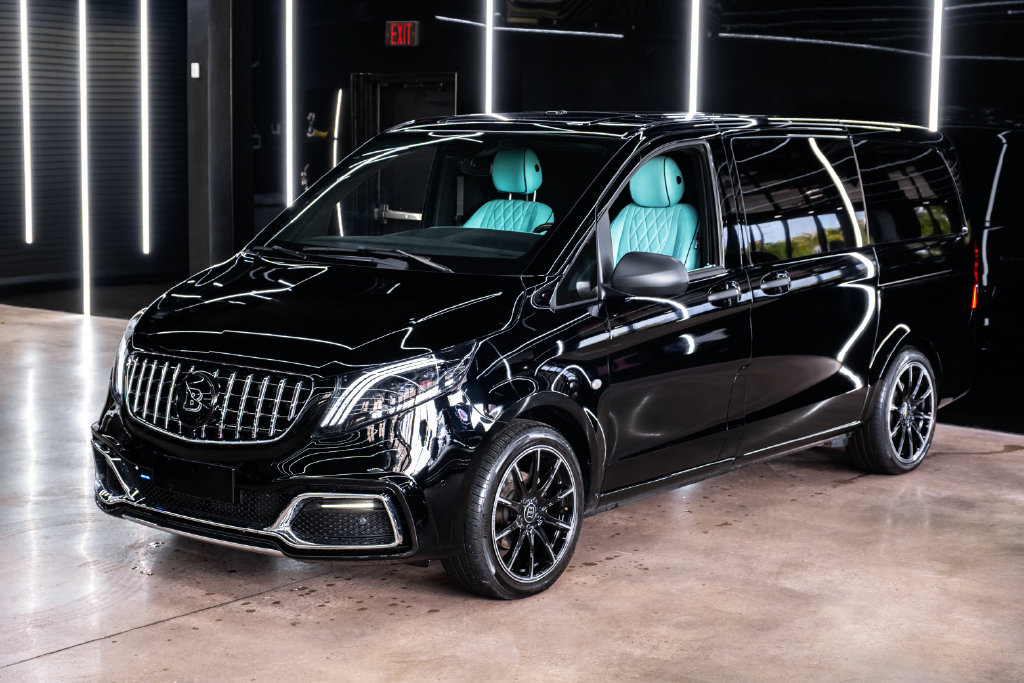 Used 2023 Mercedes-Benz Metris Passenger image 3