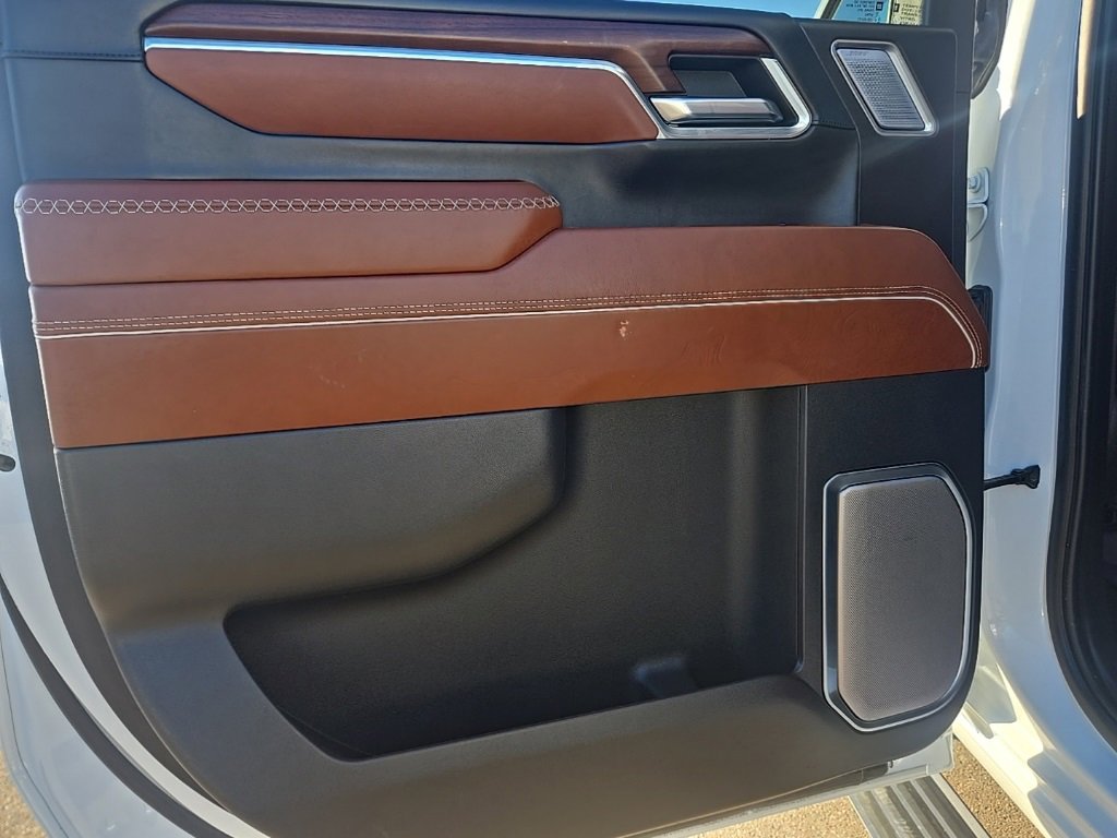 Used 2024 GMC Sierra 3500 Denali Ultimate image 49