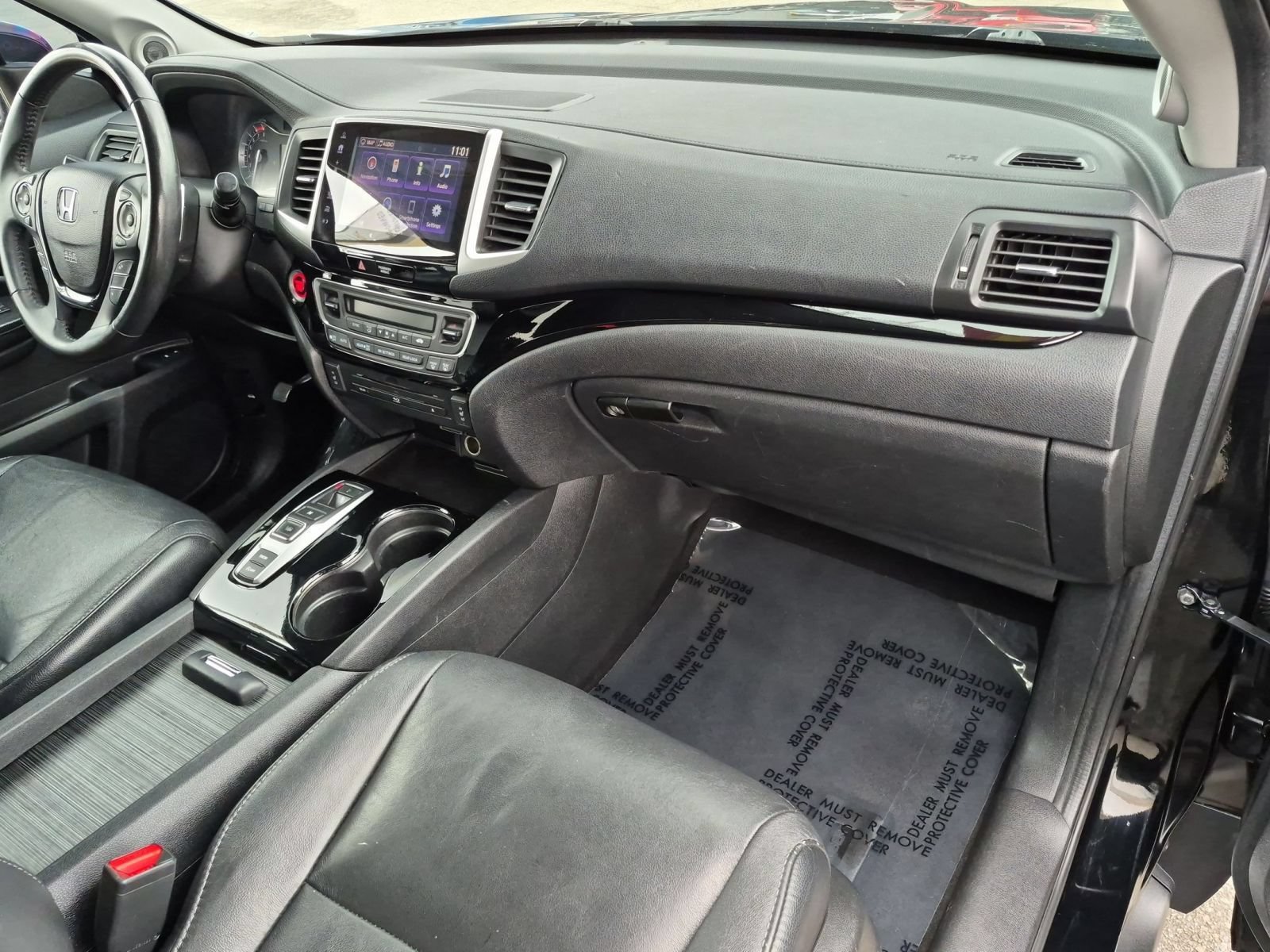 Used 2017 Honda Pilot Touring image 29