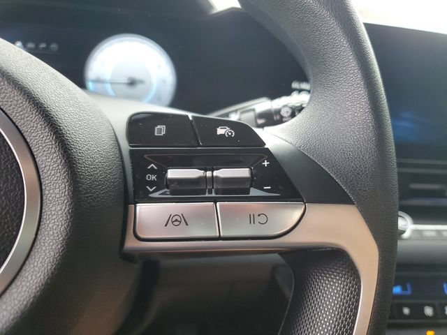 Certified 2024 Hyundai Elantra SEL FWD image 22