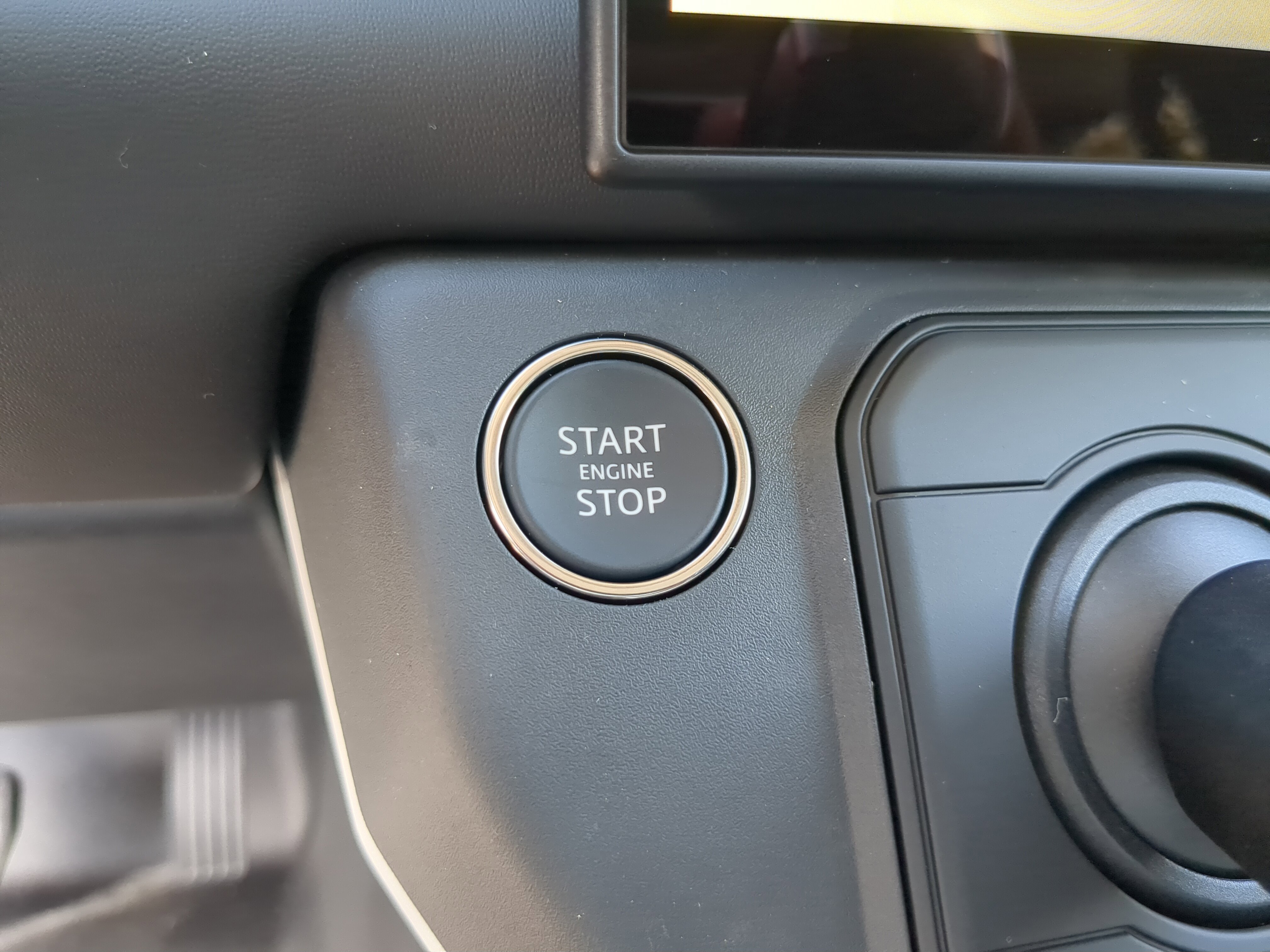 New 2026 Land Rover Defender 110 S image 31