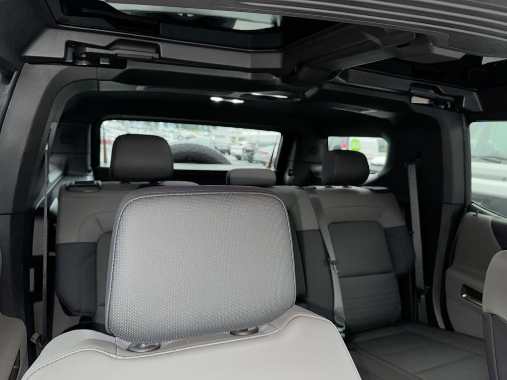 Used 2025 GMC Hummer EV 3X AWD/4WD image 34