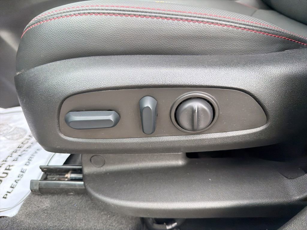 Used 2022 Chevrolet Equinox RS image 14