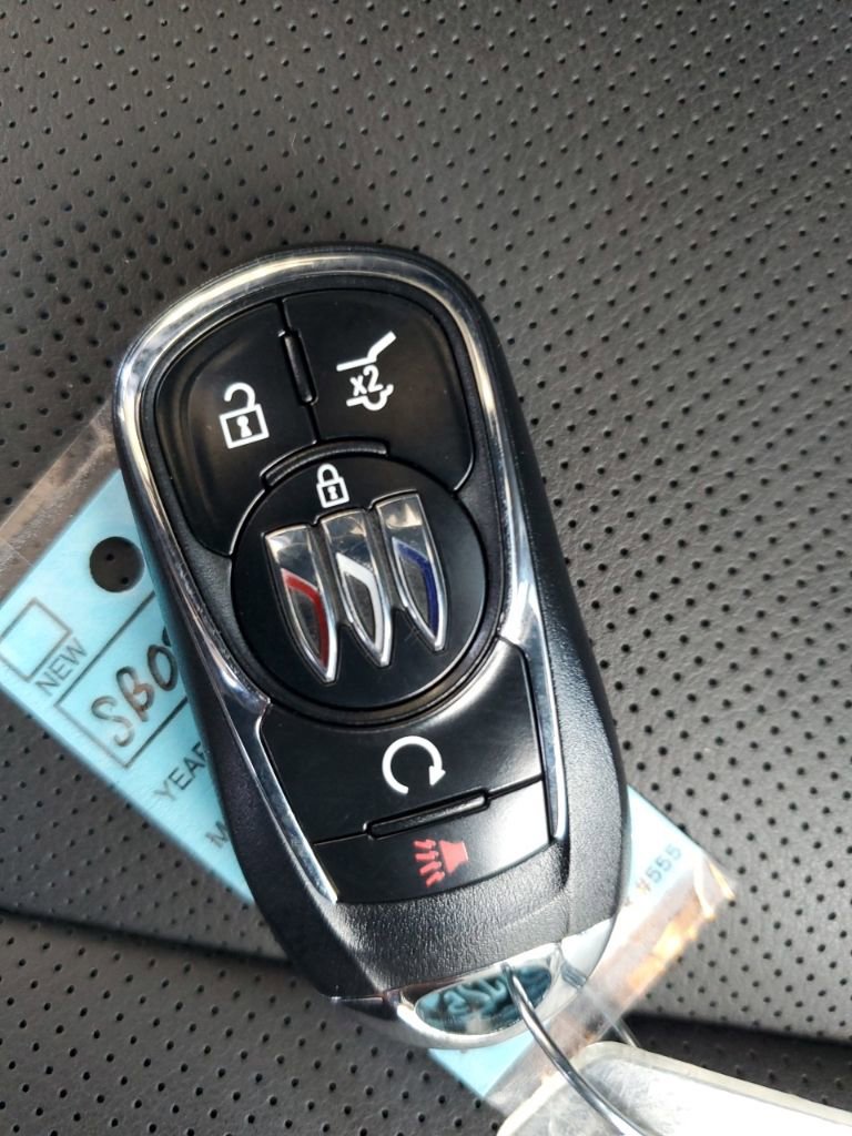 Used 2025 Buick Envista Avenir image 33