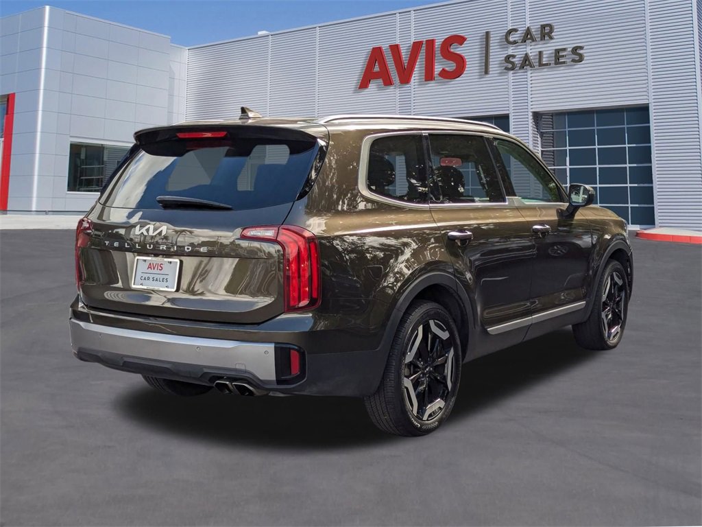Used 2025 Kia Telluride S image 6