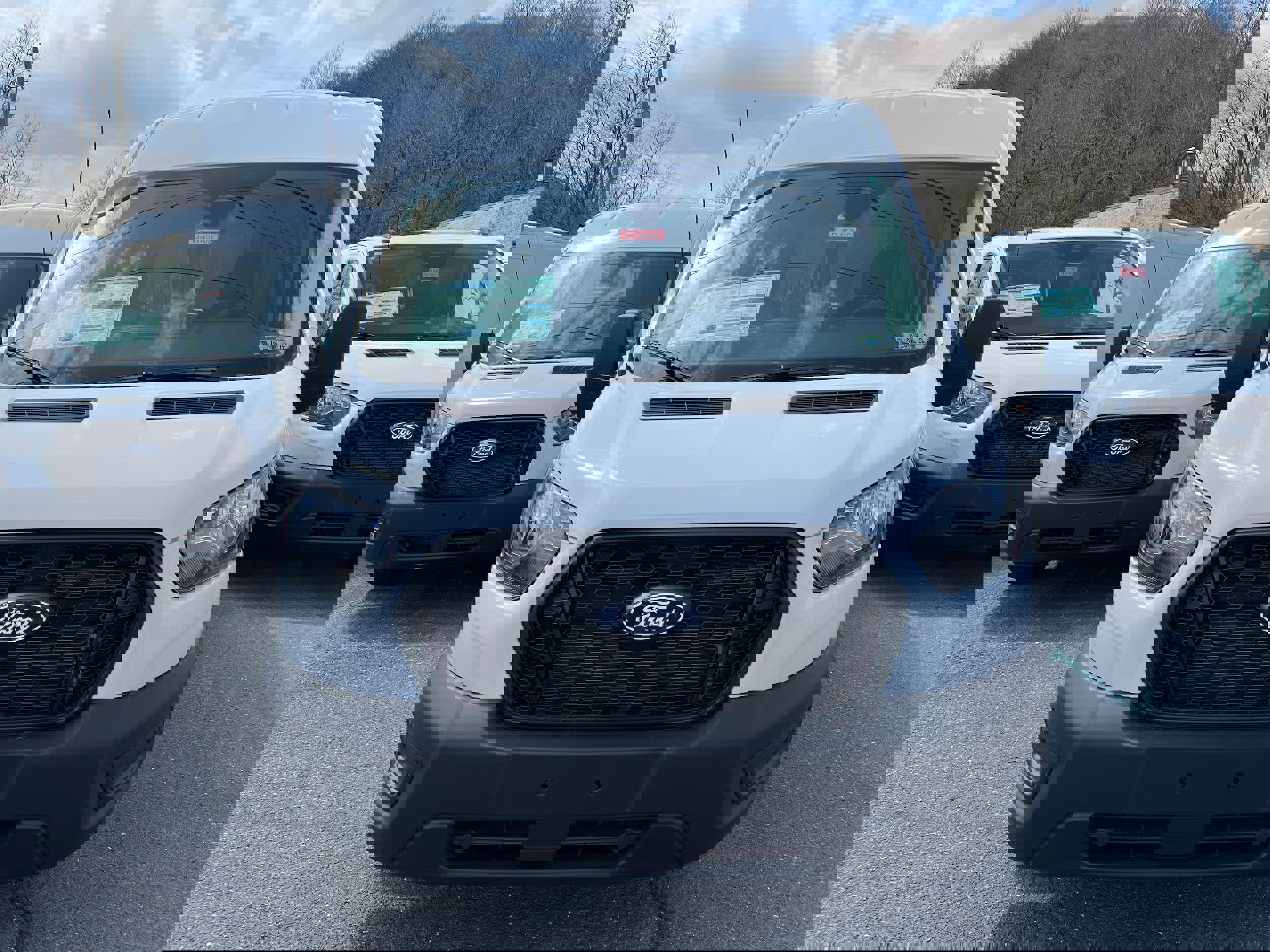 New 2026 Ford Transit 250 148 Medium Roof image 3