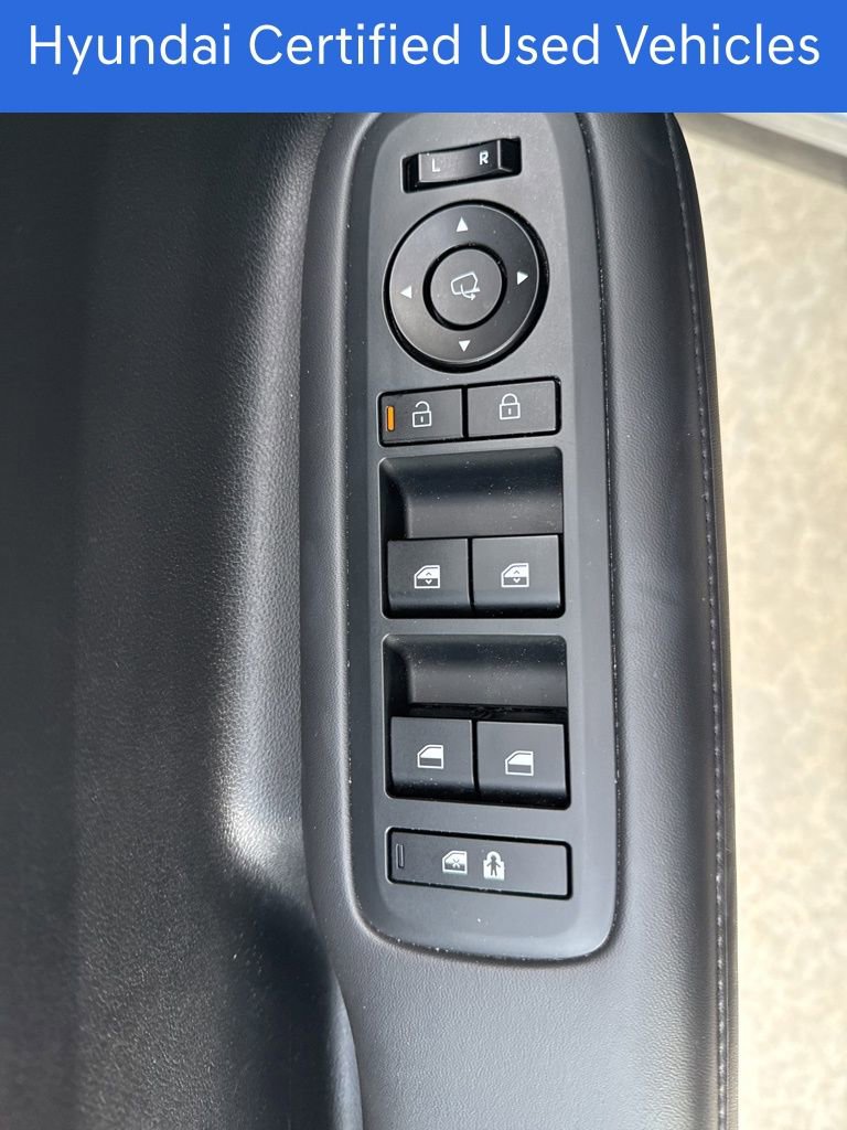 Used 2024 Hyundai Santa Fe Limited image 23