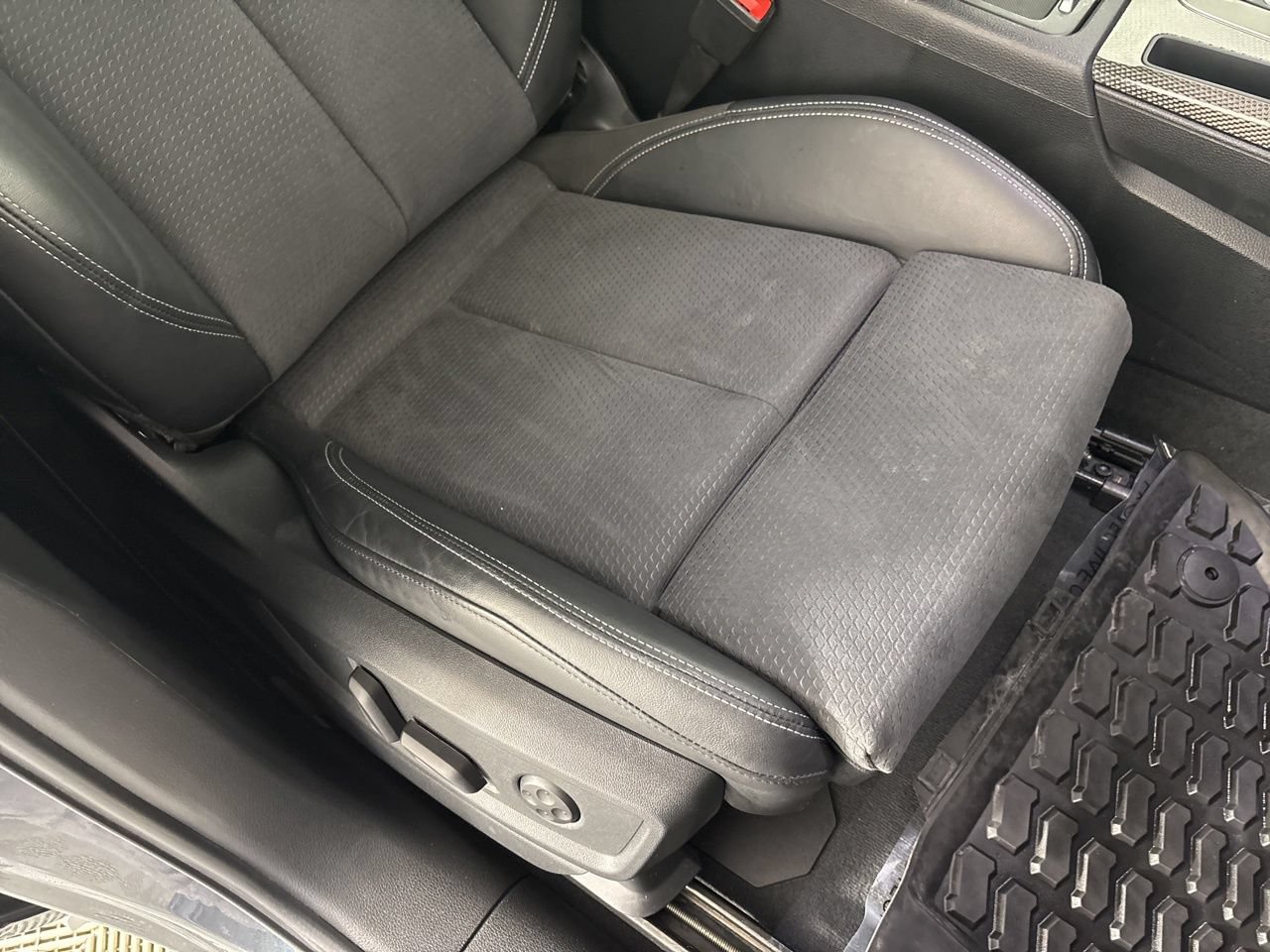 Used 2022 Audi SQ5 Premium w/ Convenience Package AWD/4WD image 34