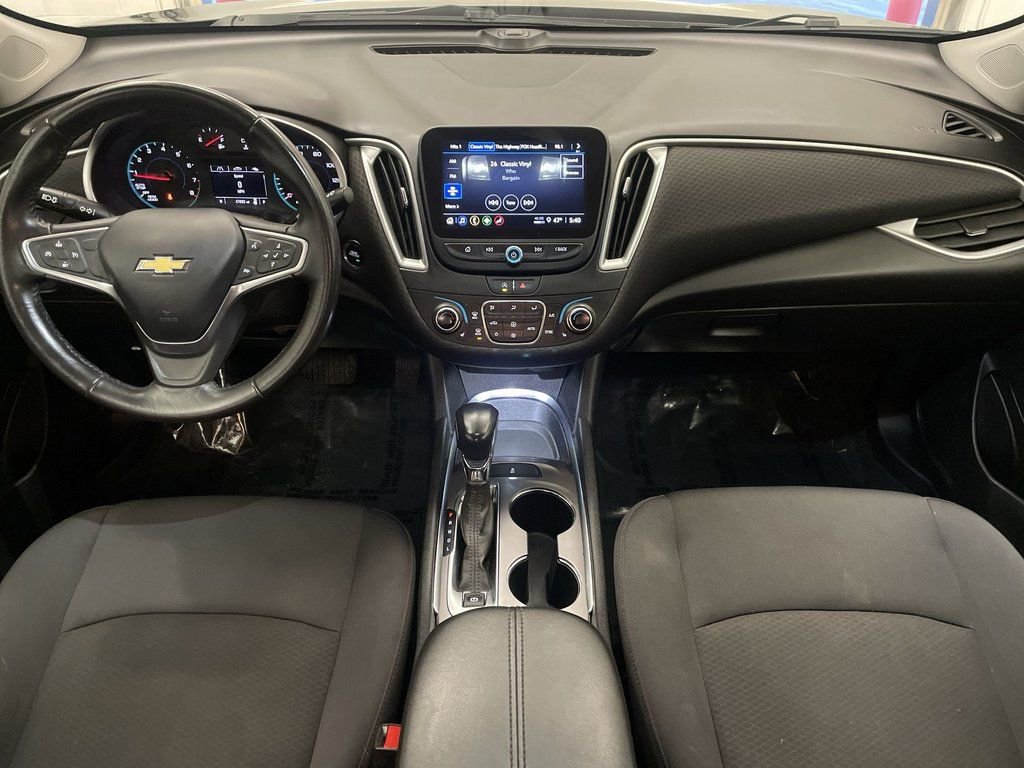 Used 2022 Chevrolet Malibu LT image 13