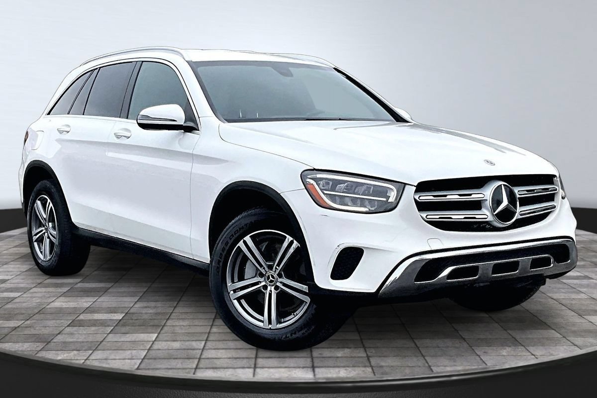 Used 2020 Mercedes-Benz GLC 300 4MATIC image 3