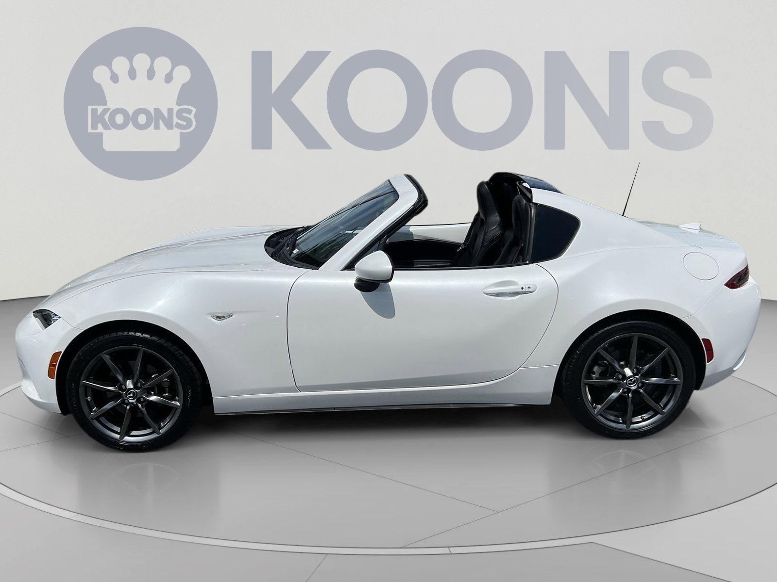 Used 2018 MAZDA MX-5 Miata RF Grand Touring RWD image 2
