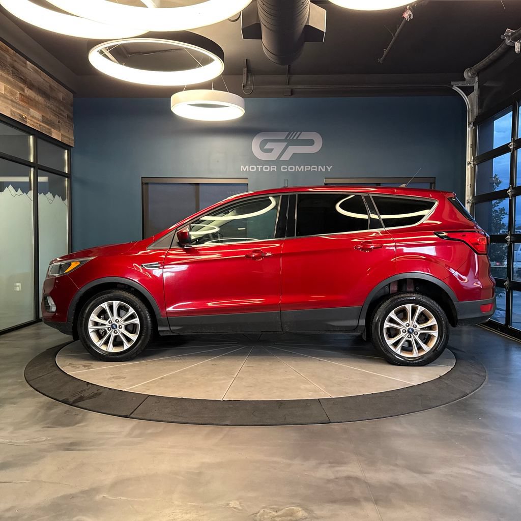 Used 2019 Ford Escape SE FWD image 5