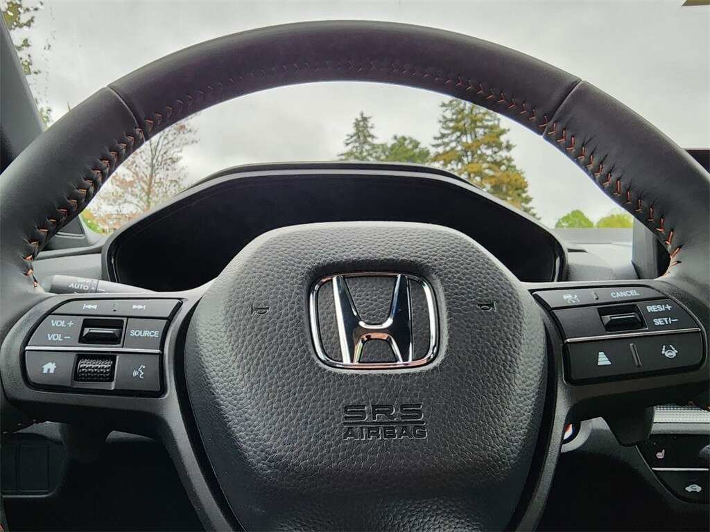Used 2023 Honda CR-V Sport image 23