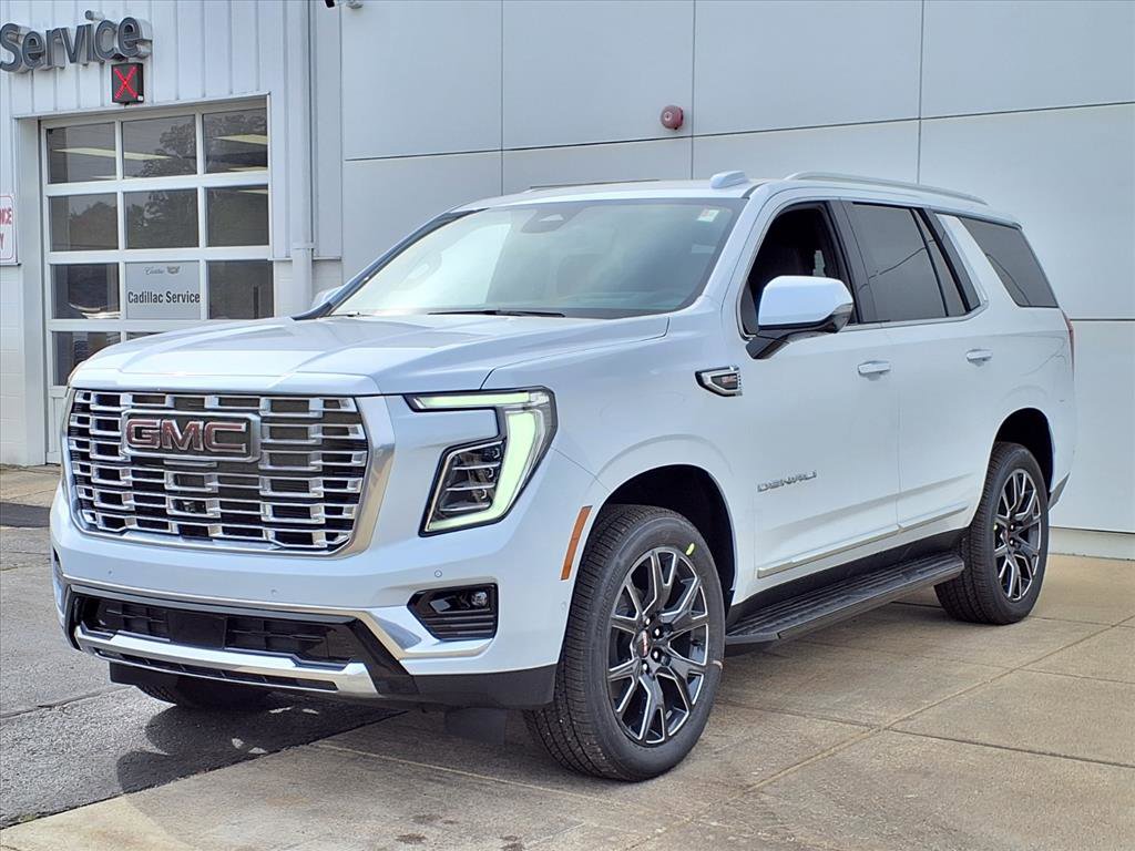 New 2026 GMC Yukon Denali w/ LPO, Floor Liner Package image 3
