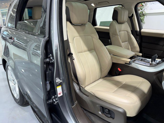 Used 2019 Land Rover Range Rover Sport HSE AWD/4WD image 59