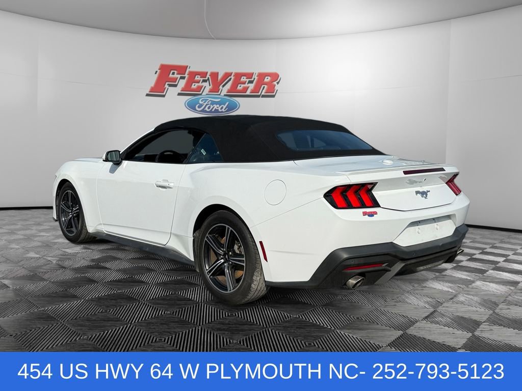 Used 2025 Ford Mustang Premium RWD image 3