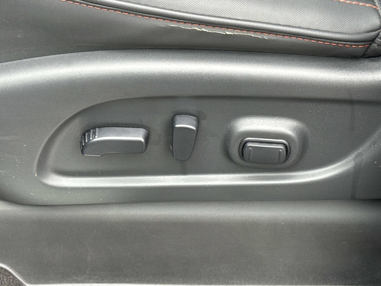 Used 2022 Nissan Titan PRO-4X w/ Pro-4x Utility Package image 21