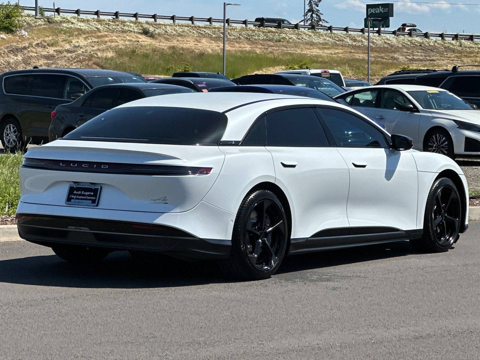 Used 2025 Lucid Air Touring AWD/4WD image 3