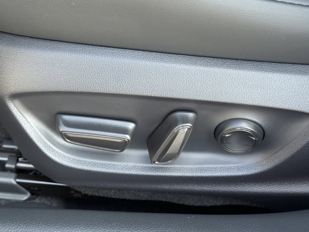 New 2026 Toyota Prius XLE image 18