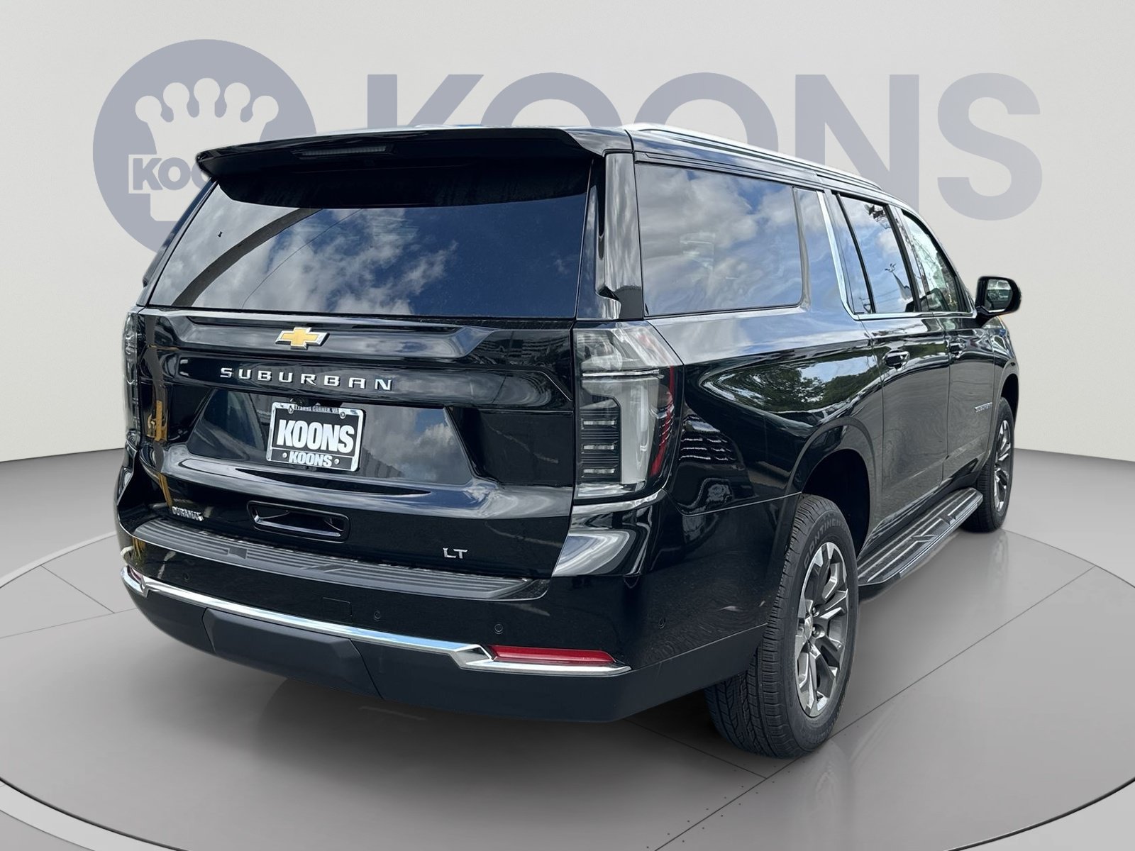 New 2026 Chevrolet Suburban LT w/ Comfort Package AWD/4WD image 7