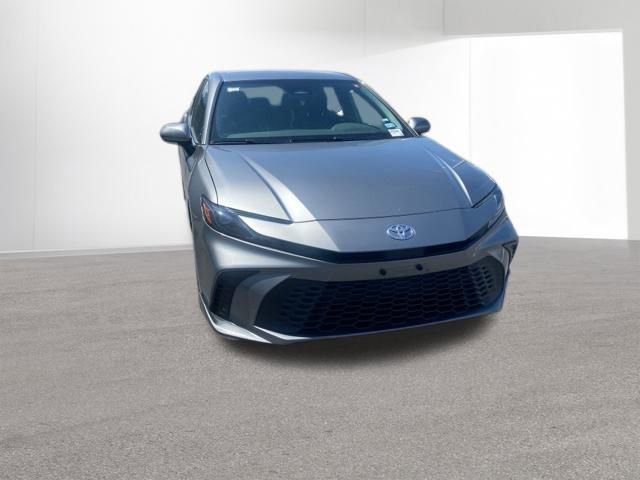 Used 2025 Toyota Camry SE FWD image 11