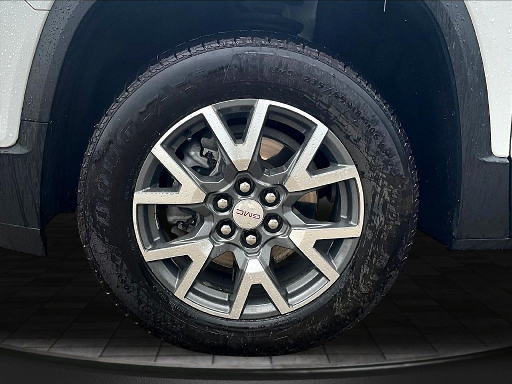 Used 2023 GMC Acadia SLE FWD image 37