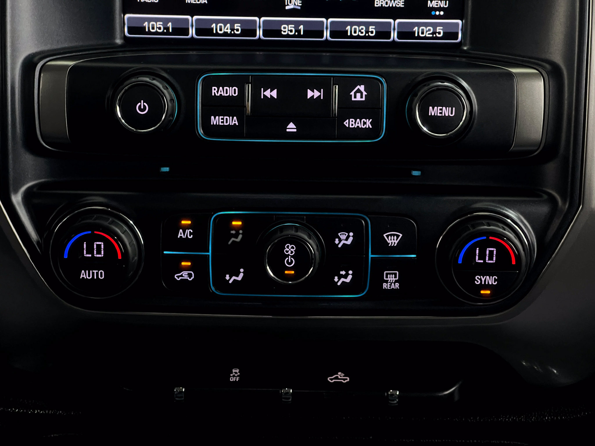Used 2019 Chevrolet Silverado 1500 LT w/ All Star Edition AWD/4WD image 23