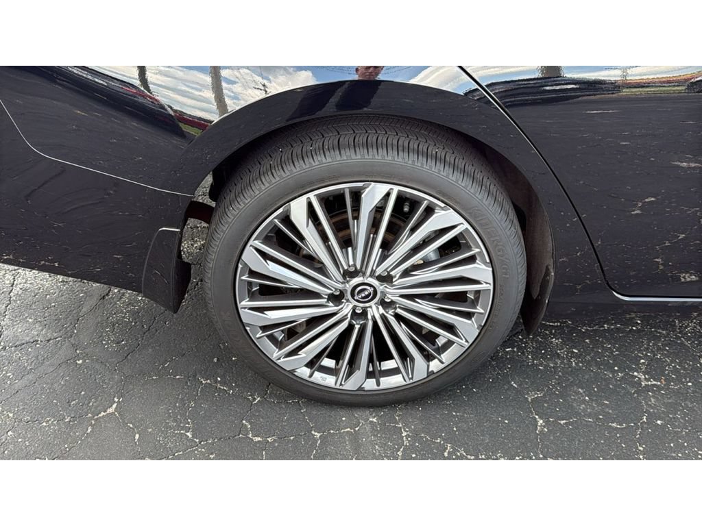 Used 2023 Nissan Altima 2.5 SL AWD/4WD image 13