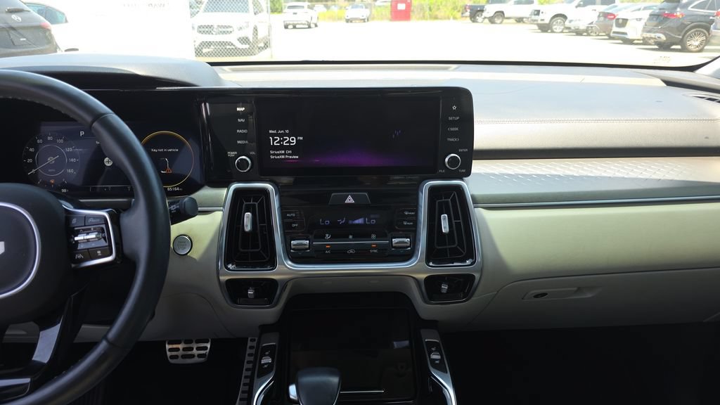 Used 2022 Kia Sorento SX FWD image 25