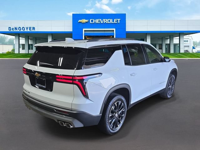 New 2026 Chevrolet Traverse LT w/ Sun and Wheel Package AWD/4WD image 6