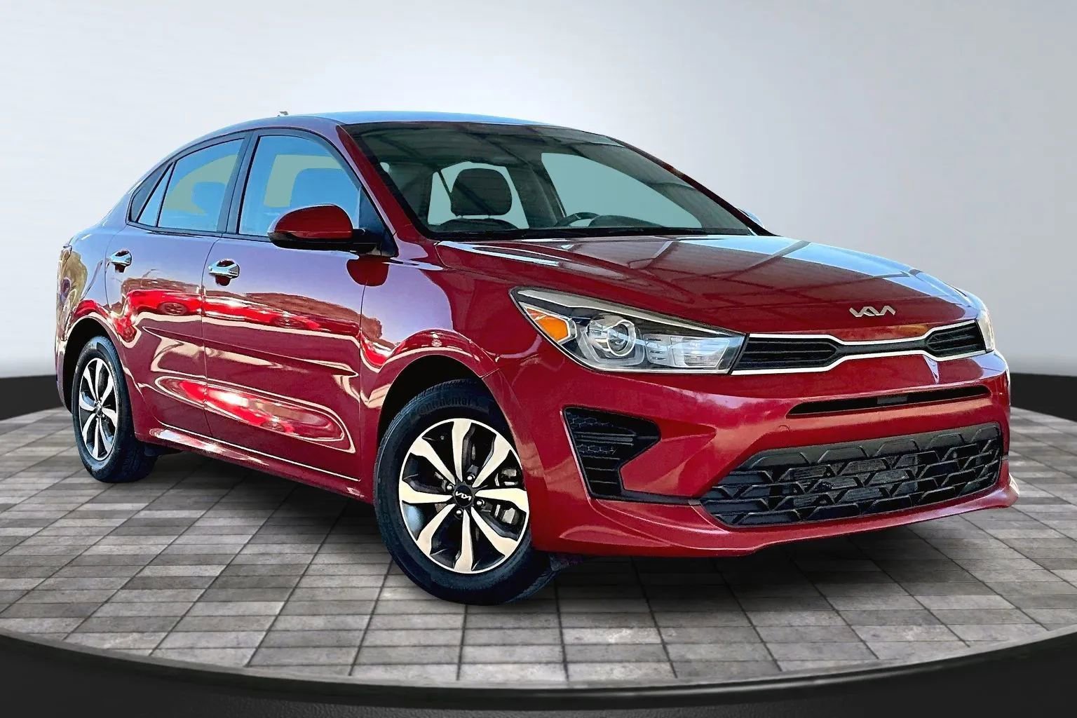 Used 2023 Kia Rio S w/ Technology Package image 3