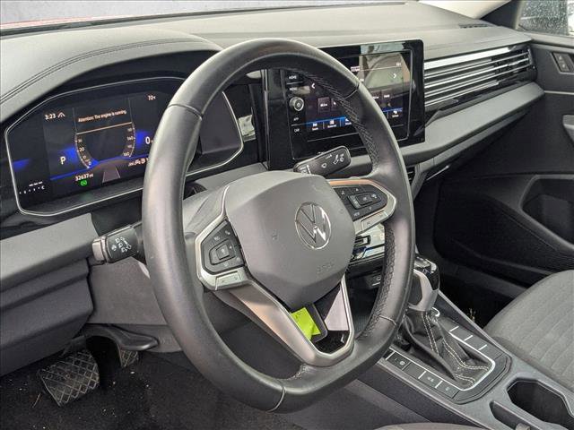 Used 2025 Volkswagen Jetta S image 9