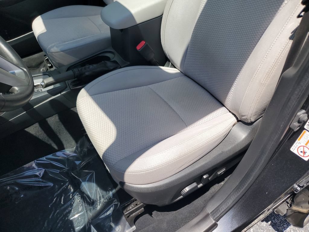 Used 2017 Subaru Forester 2.5i Premium AWD/4WD image 21