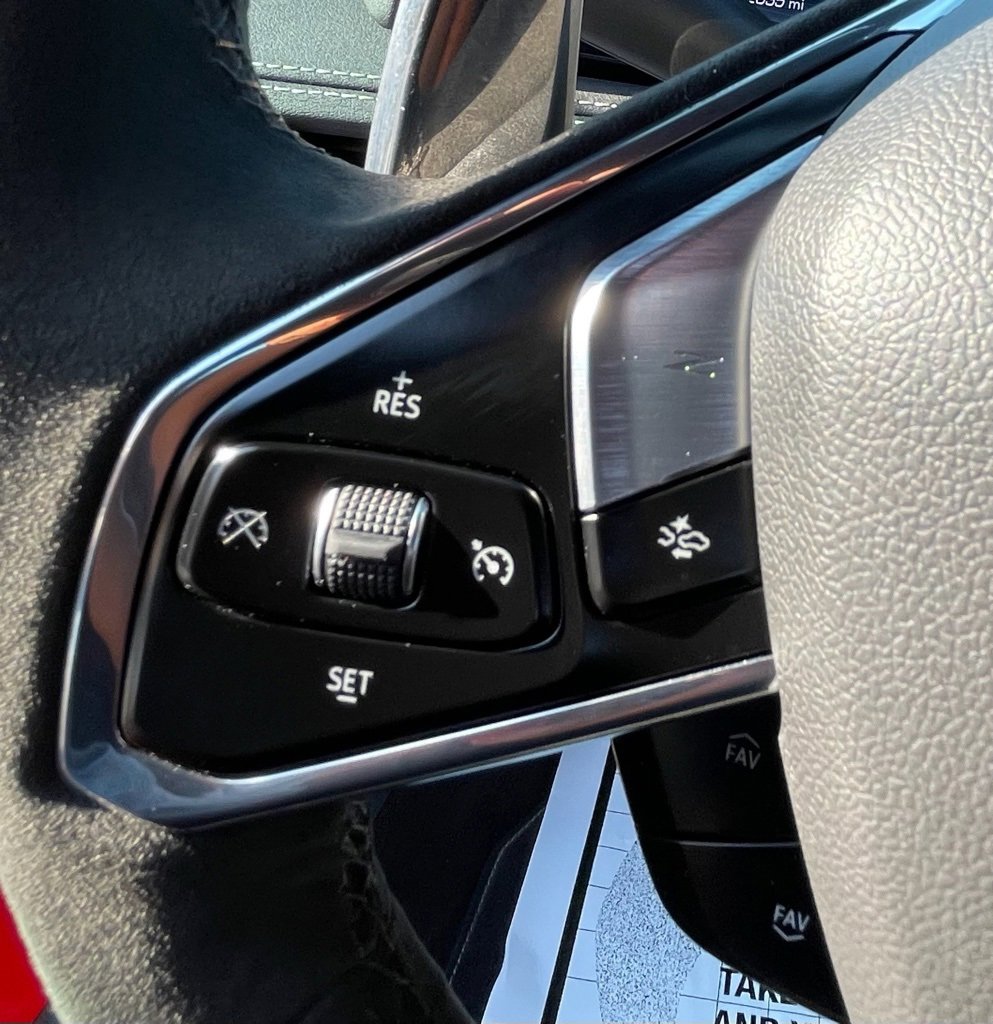 Used 2024 Chevrolet Corvette Stingray Convertible w/ Z51 Performance Package image 22