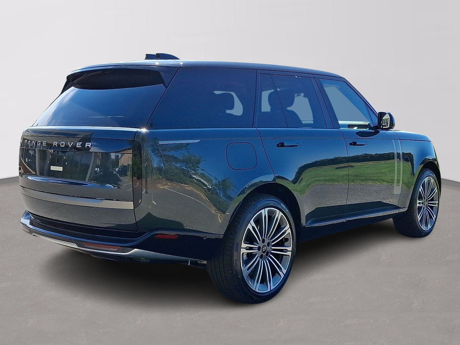 New 2027 Land Rover Range Rover SE AWD/4WD image 3