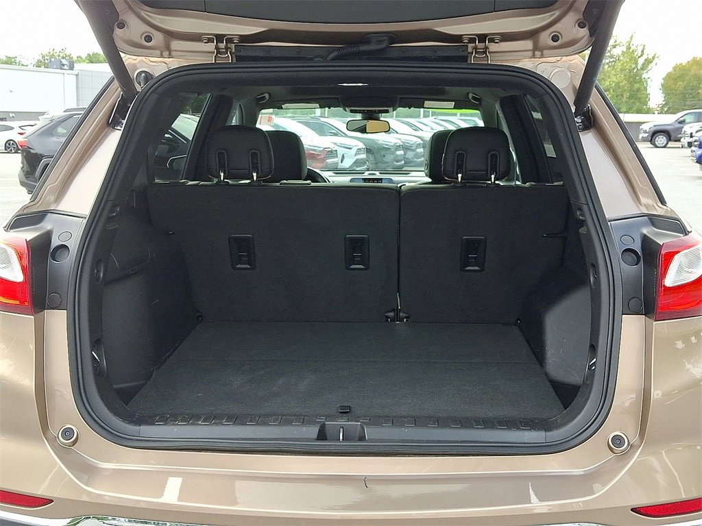 Used 2018 Chevrolet Equinox Premier image 30