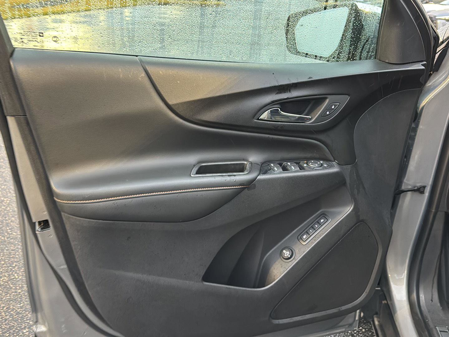 Used 2019 Chevrolet Equinox Premier image 14