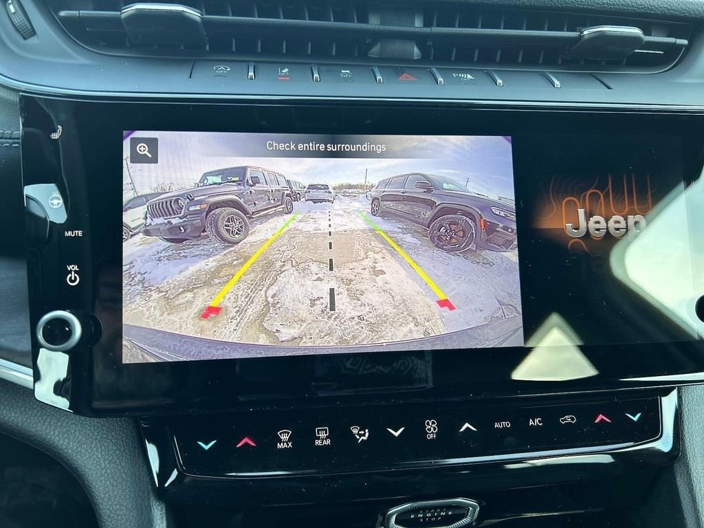 New 2026 Jeep Grand Cherokee Limited image 11