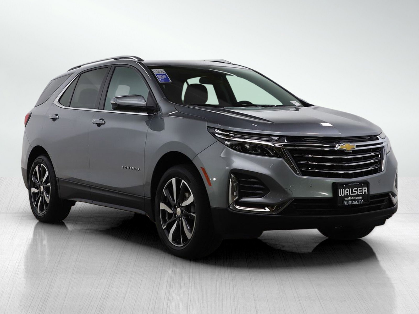 Used 2023 Chevrolet Equinox Premier AWD/4WD image 7