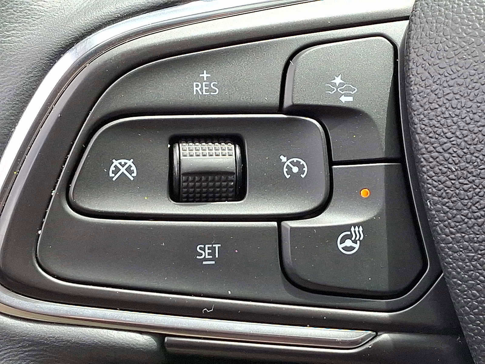 Used 2023 Buick Envision Essence w/ Sport Touring Package AWD/4WD image 23